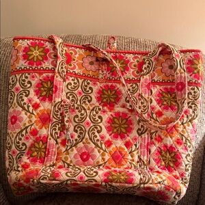 Vera Bradley Vera Tote in Folkloric pattern